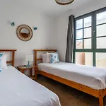 Ferienhaus Casa Lili - Shared Pool - Close To Seafront Promenade - Sea Views From Upper Terrace