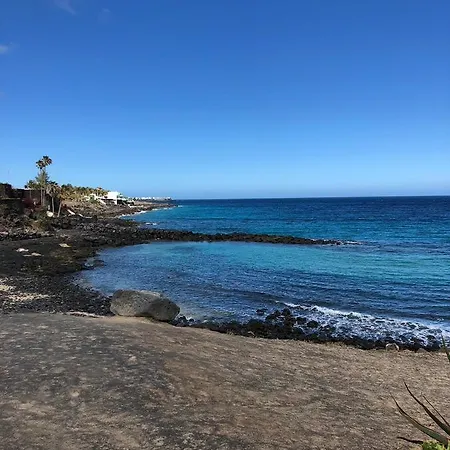 Casa Lili - Shared Pool - Close To Seafront Promenade - Sea Views From Upper Terrace Prázdninový dům *