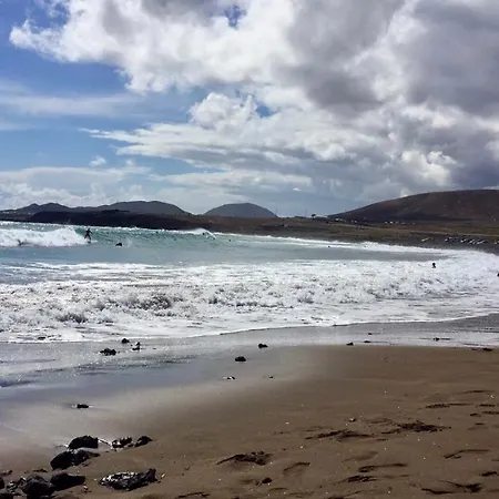 Casa Lili - Shared Pool - Close To Seafront Promenade - Sea Views From Upper Terrace Prázdninový dům Punta Mujeres