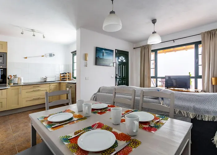 Σπίτι διακοπών Casa Lili - Shared Pool - Close To Seafront Promenade - Sea Views From Upper Terrace Punta Mujeres