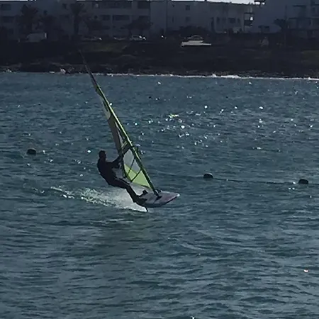 Casa Lili - Shared Pool - Close To Seafront Promenade - Sea Views From Upper Terrace *