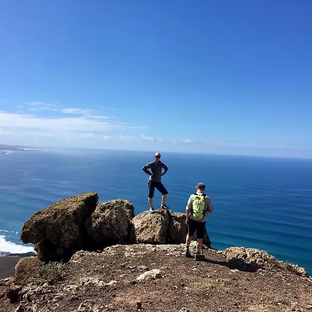 Casa Lili - Shared Pool - Close To Seafront Promenade - Sea Views From Upper Terrace Punta Mujeres