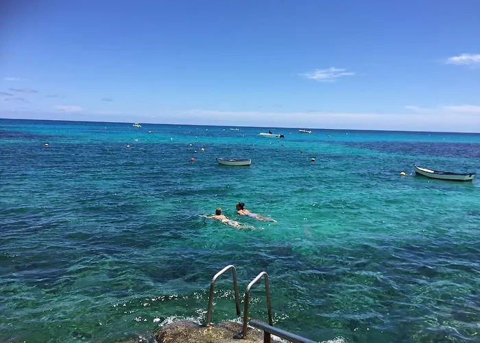Casa Lili - Shared Pool - Close To Seafront Promenade - Sea Views From Upper Terrace Сasa de vacaciones Punta Mujeres